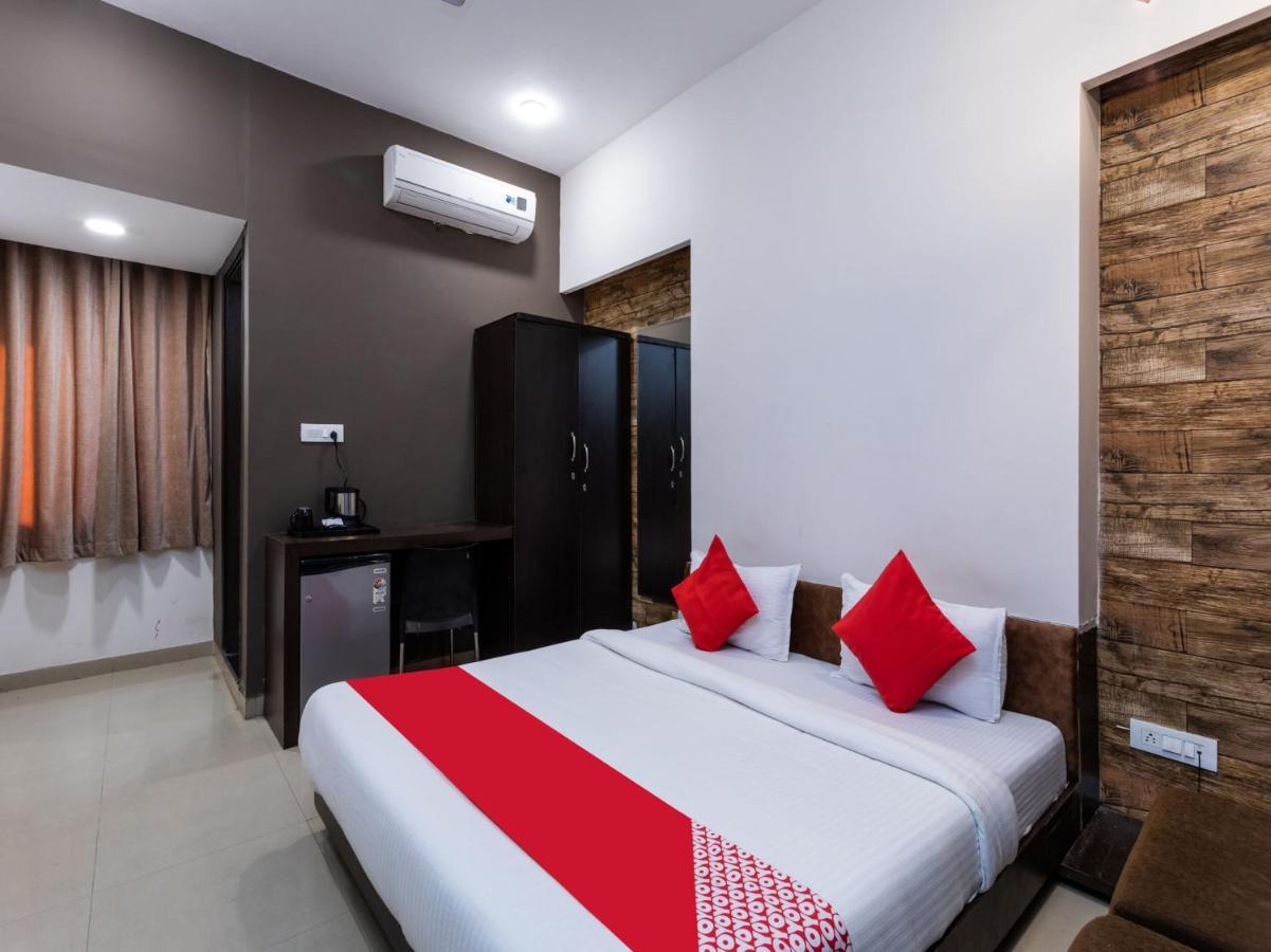 Oyo 72937 Hotel Tyagraj Agra  Ngoại thất bức ảnh