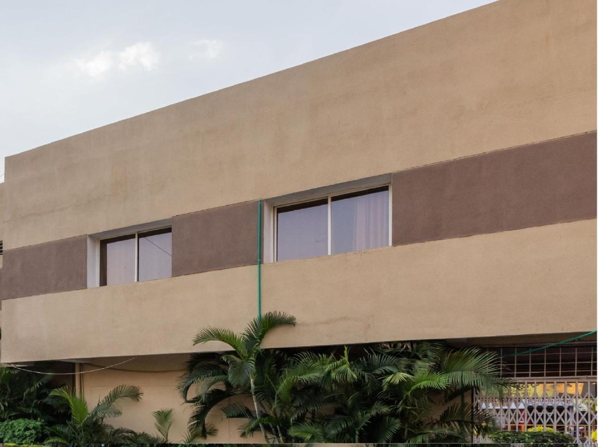 Oyo 72937 Hotel Tyagraj Agra  Ngoại thất bức ảnh