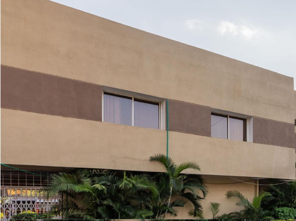 Oyo 72937 Hotel Tyagraj Agra  Ngoại thất bức ảnh